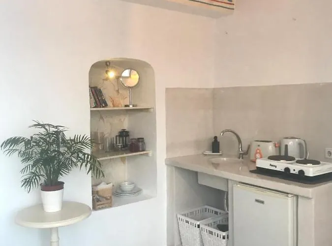 Vila Cave Horizon And *