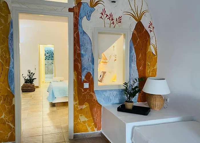 Cave Horizon And Vila