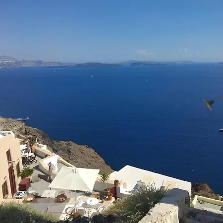 Cave Horizon And Villa