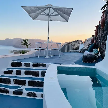 Blue Sky Cave House *