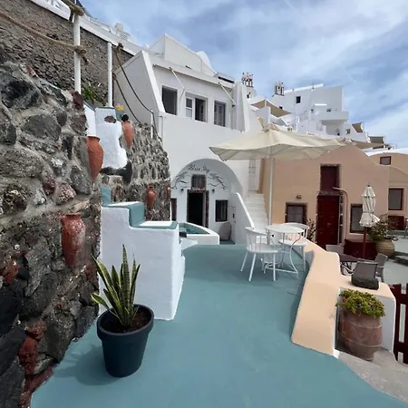 Blue Sky Cave House Oia (Santorini)