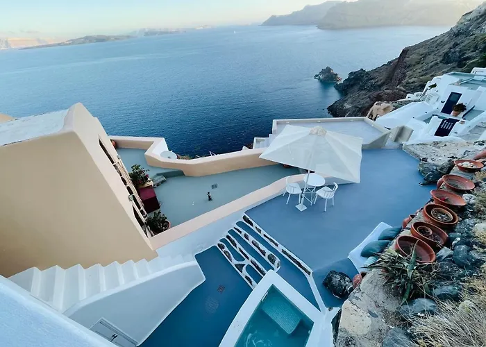 Cave Horizon And Oia