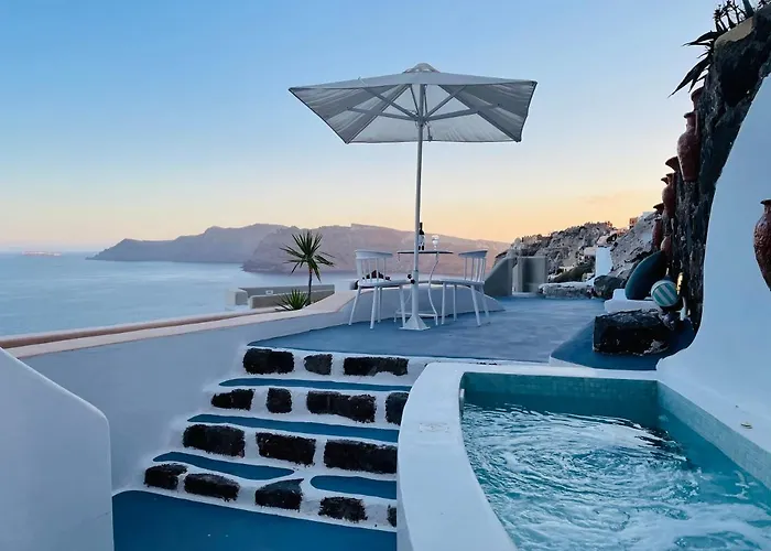 Cave Horizon And Villa